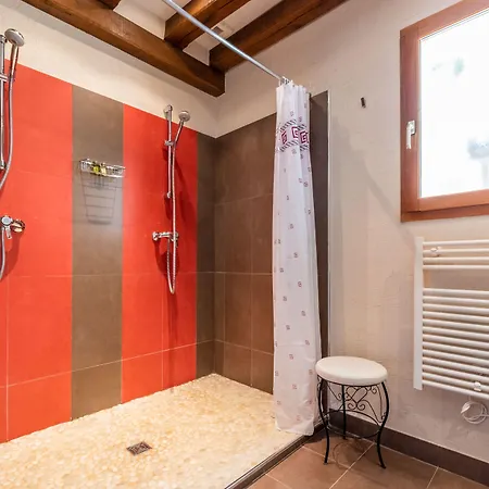 Moulin De Vigonac فندق Valeuil