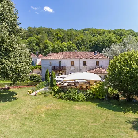 Hotel Moulin De Vigonac 4*